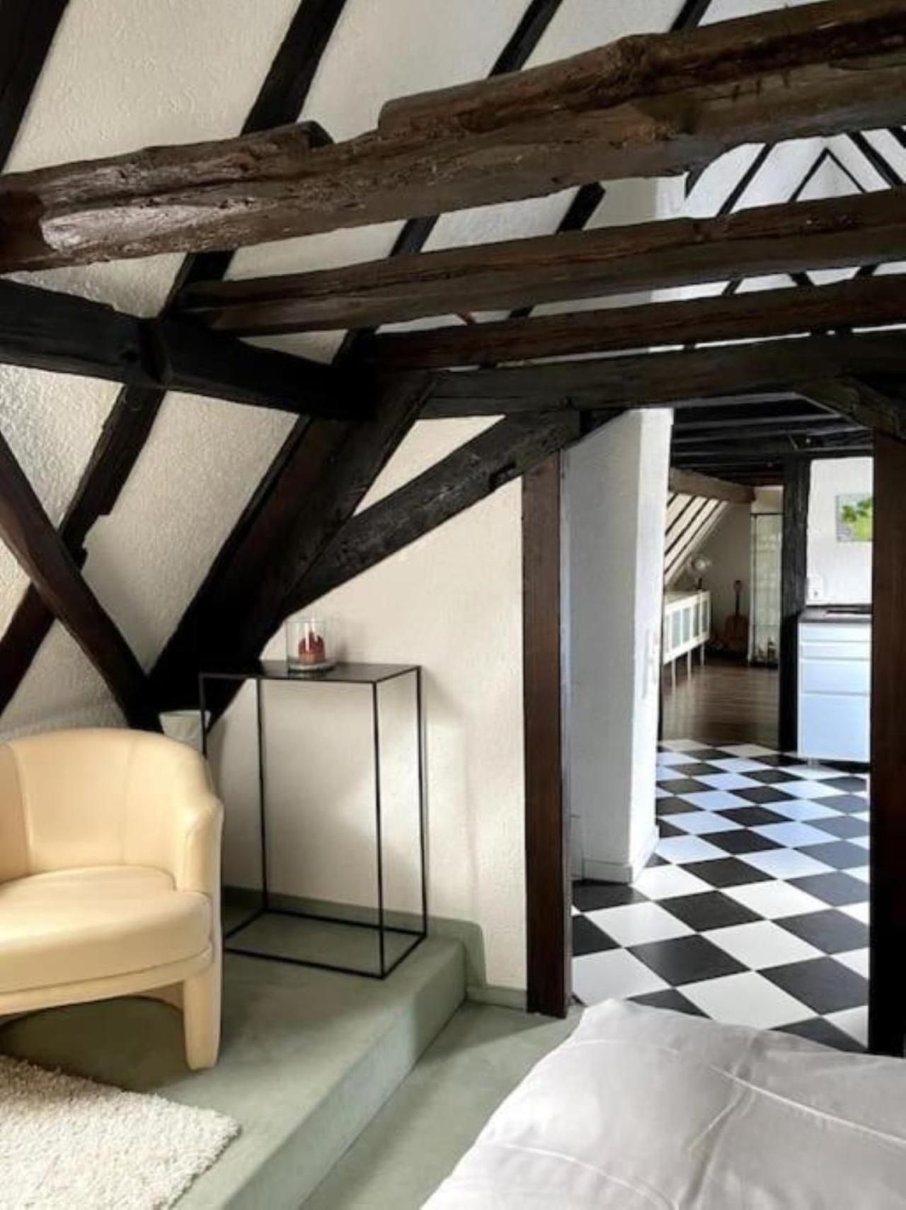 Ferienwohnung Im 'Schmoller - Hof' Neustadt an der Weinstraße エクステリア 写真